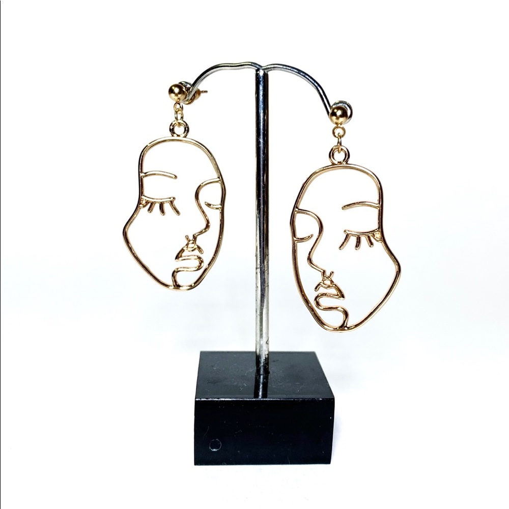 (ONE LEFT)Artsy Face Earrings